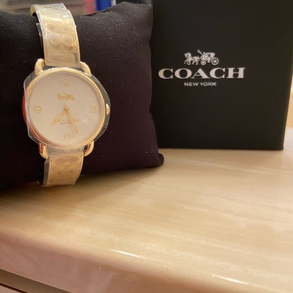 Coach watch
